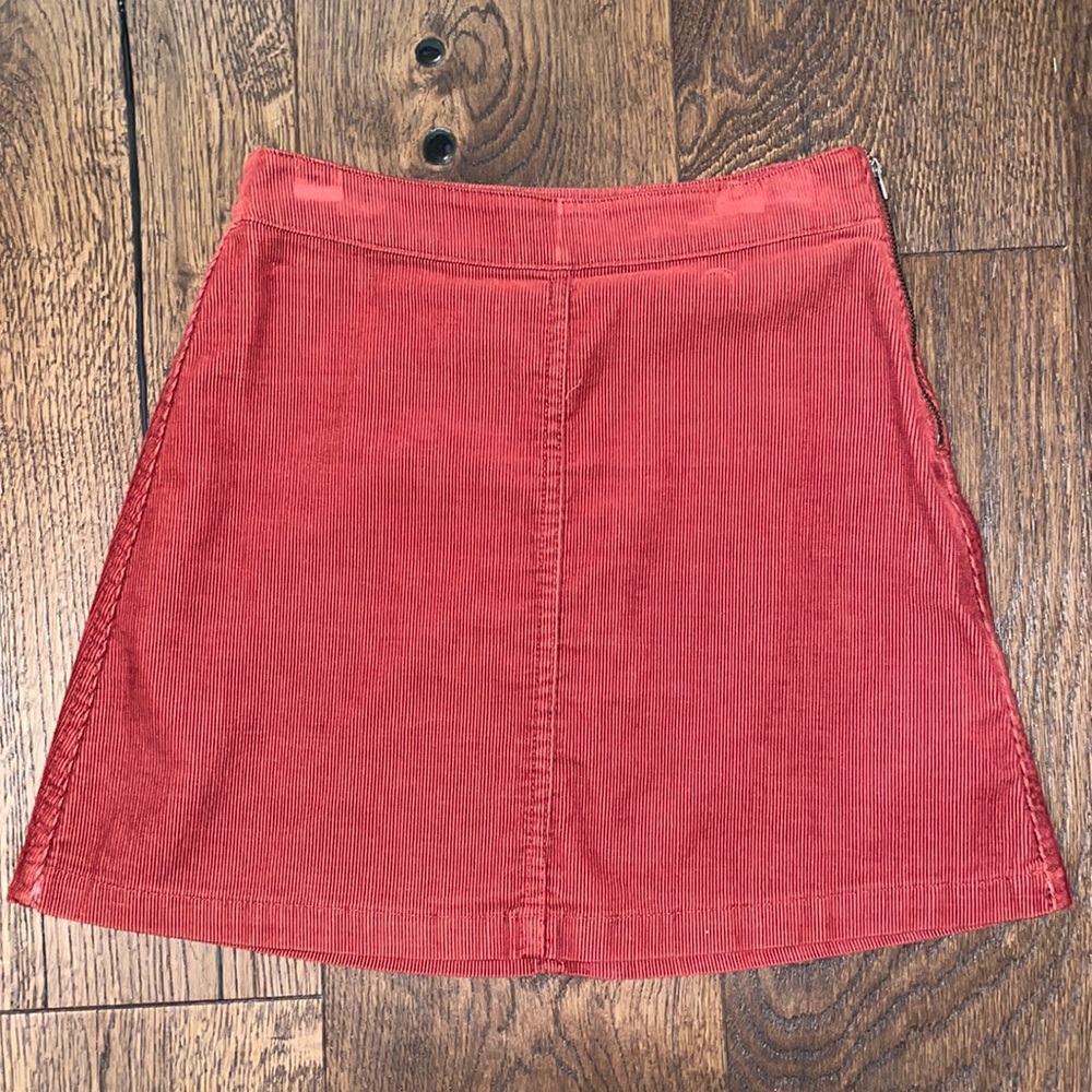 WILFRED FREE X ARITZIA RED CORDUROY SKIRT
